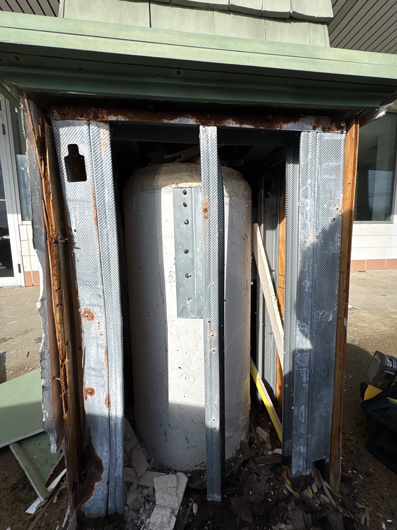 Pillar damage