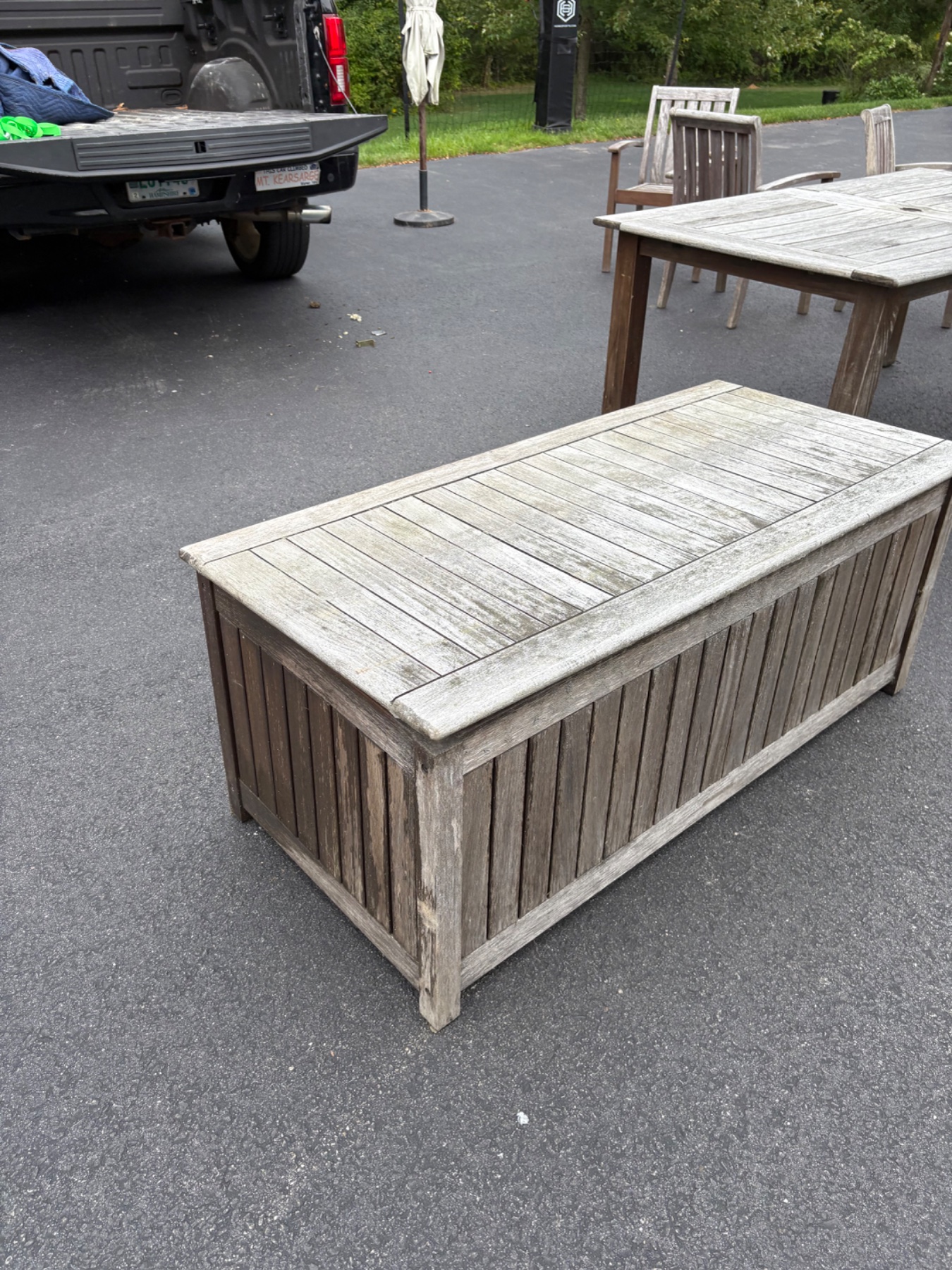 Bench and table before. 