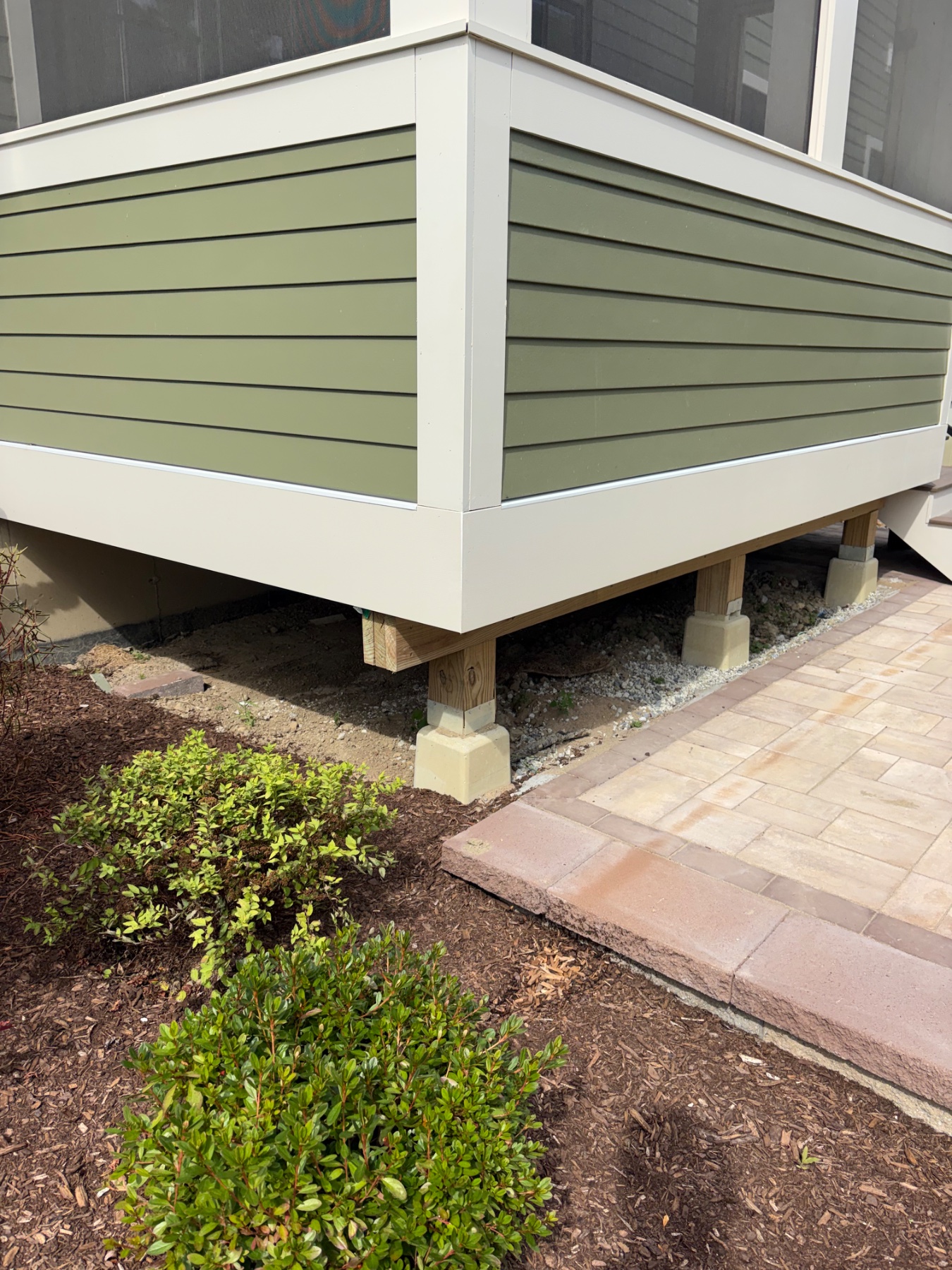 Side deck before job.