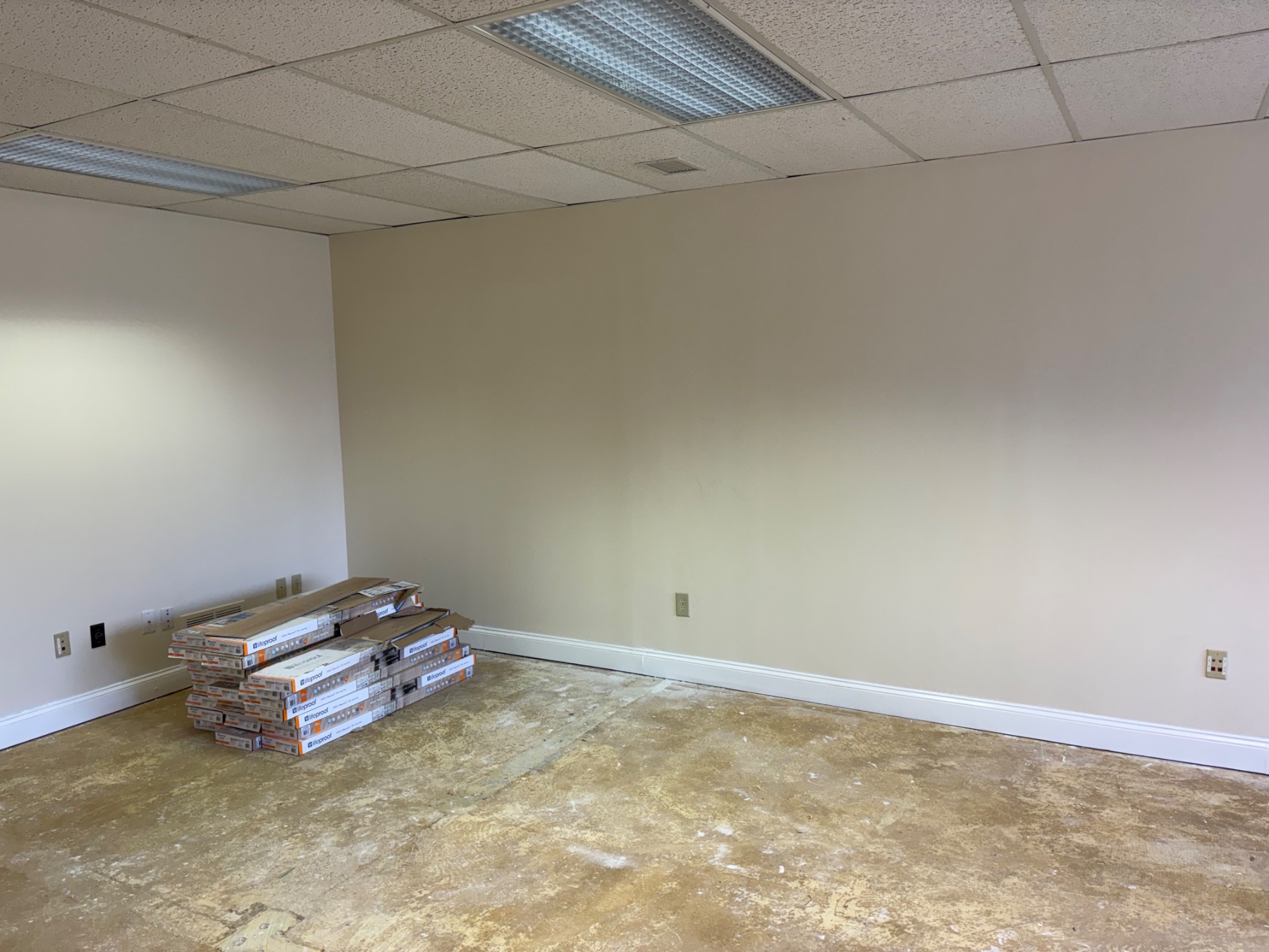 Unit ready for flooring team. 